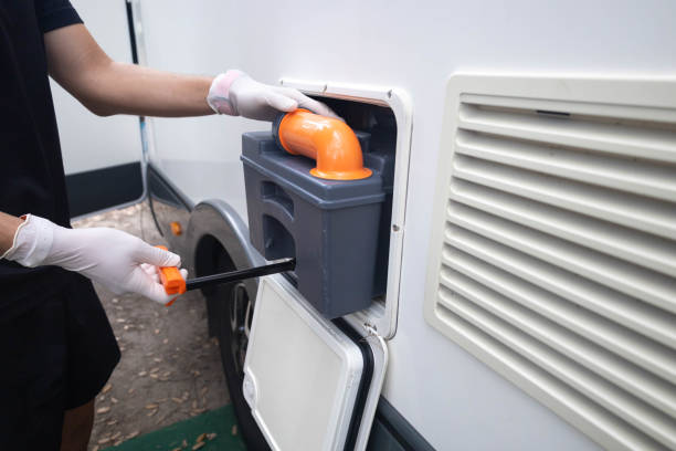 Porta potty delivery and setup in Superior, AZ